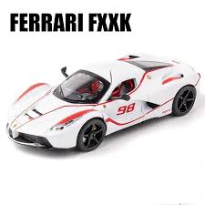 CARRO COLECIONAVEL Ferrari FXXK  ESCALA 1:32